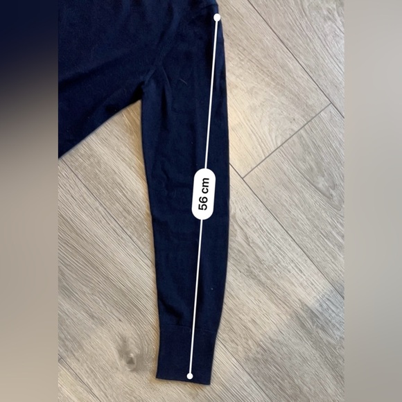 COS 100% Wool Navy Sweater - XS - Picture 4 of 6